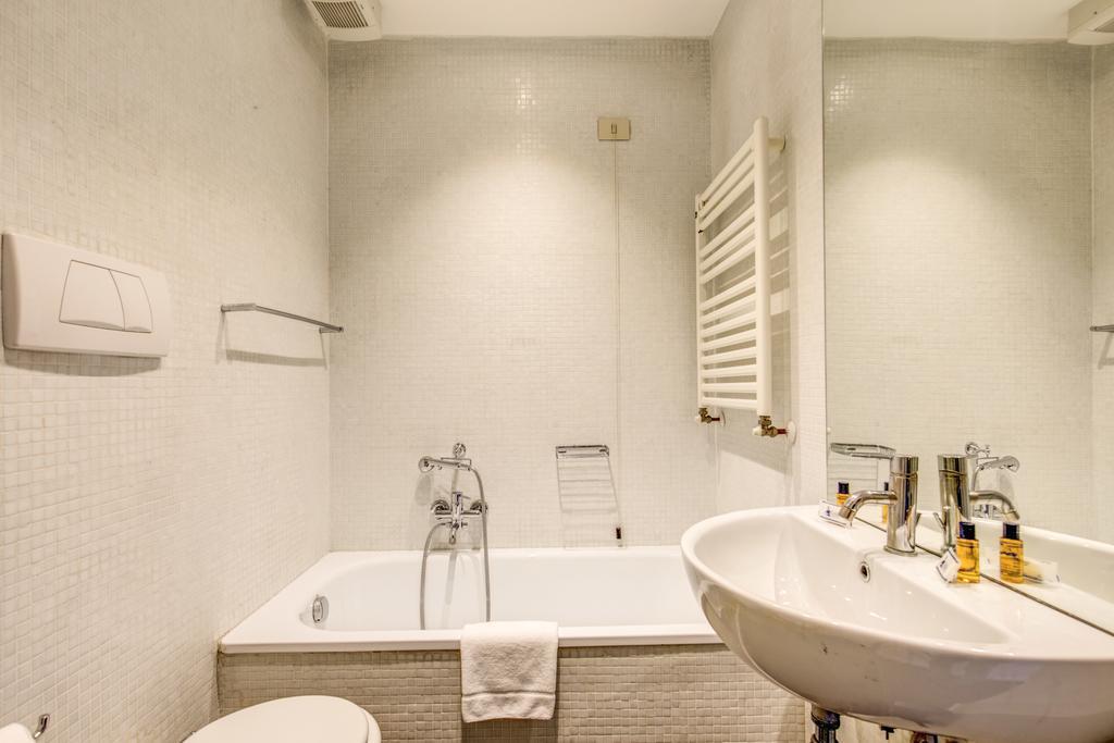 Piazza Farnese Exclusive View 2 Bedroom En Suite 로마 외부 사진